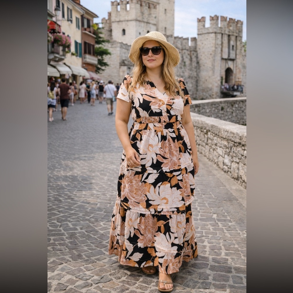 Cynthia Rowley NWT Floral Maxi Dress size XS.